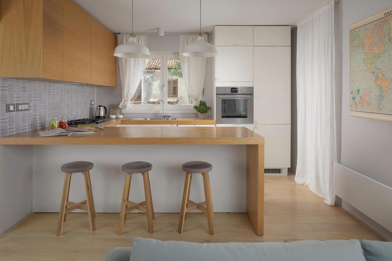 דירות PUY Elegant, Cosy And Quiet, Just 1 Min To Amphiteatre מראה חיצוני תמונה