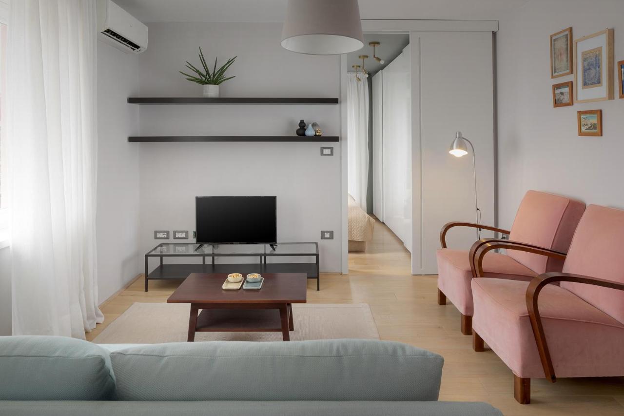 דירות PUY Elegant, Cosy And Quiet, Just 1 Min To Amphiteatre מראה חיצוני תמונה